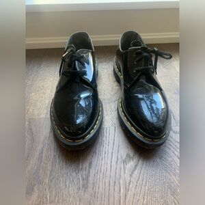 Doc Martens 1461 Patent Women’s Leather Oxford Shoes in Black Patent Lamper
